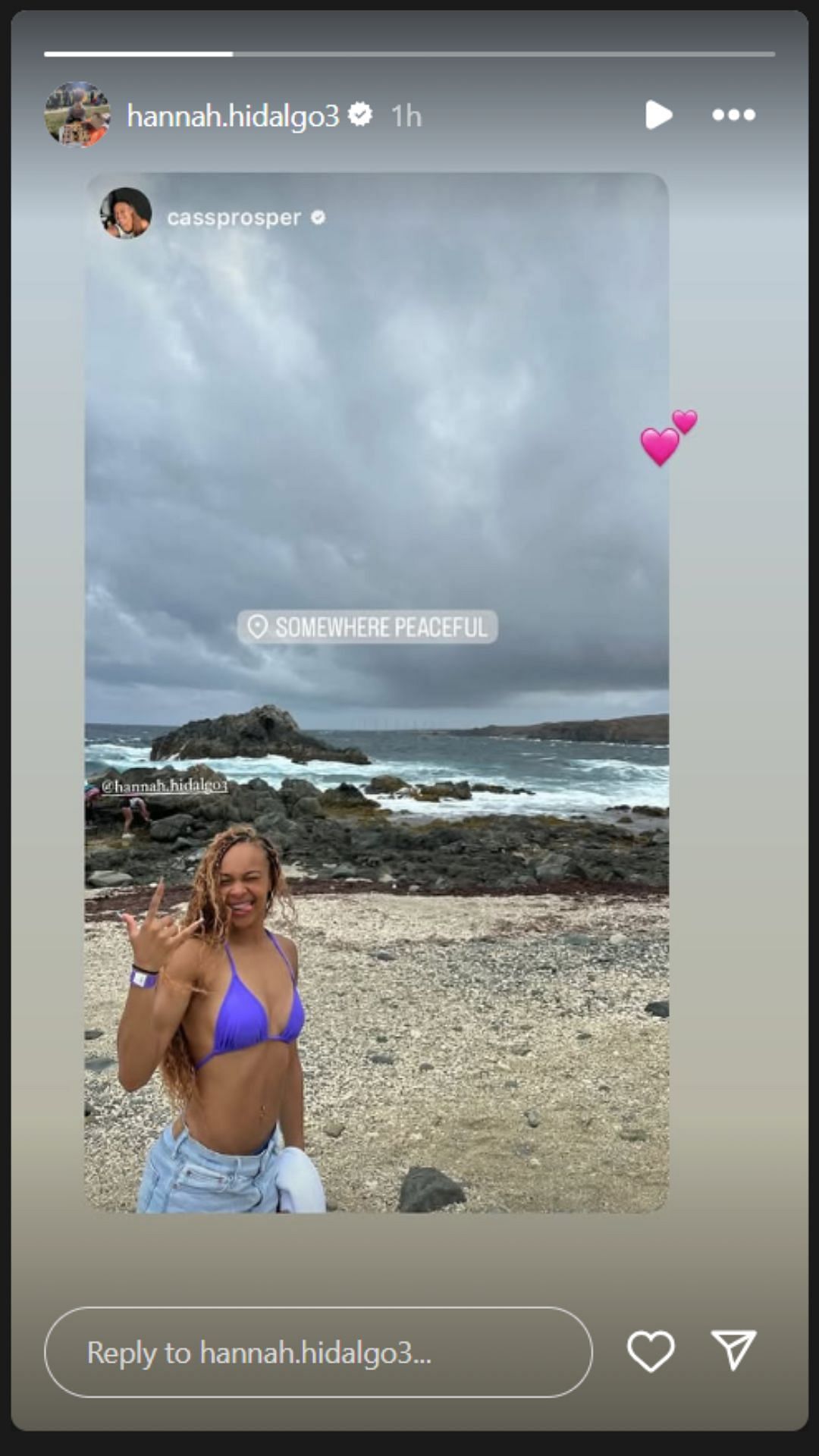 Cassandre Prosper shares photo of Hannah Hidalgo at the beach on IG story. Image via @hannah.hidalgo3